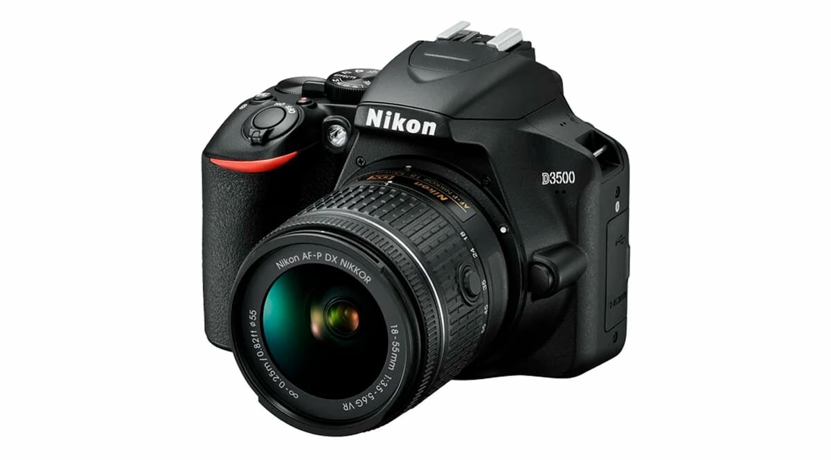 Зеркальный фотоаппарат Nikon D3500 Kit