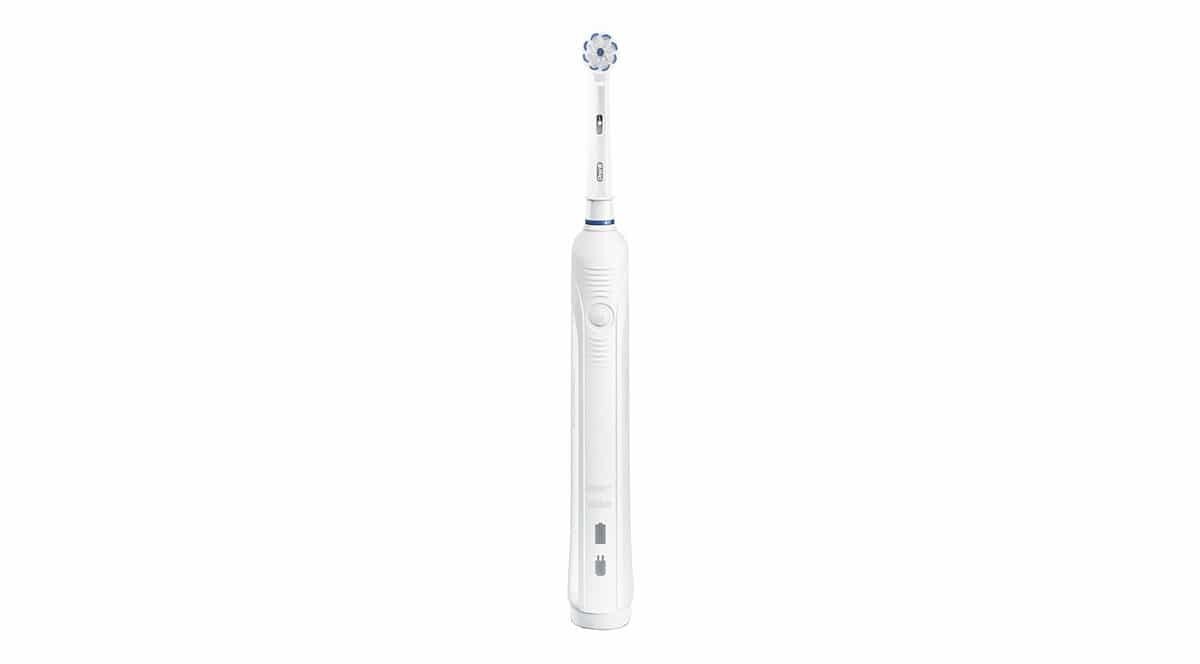 Электрическая зубная щетка Oral-B PRO 1 GumCare